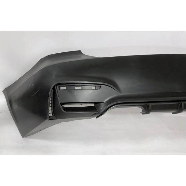 Paragolpes Trasero BMW E90 2005-2012 Look M4 - Image 2