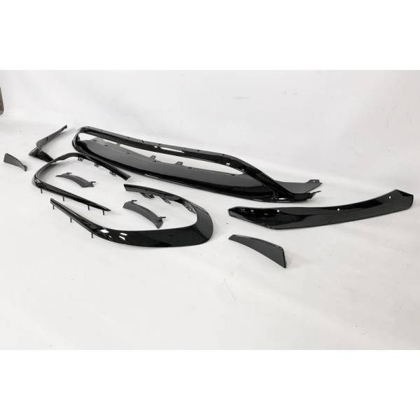 Spoiler Delantero Mercedes W117 Facelift 2017+ Look AMG A45 Negro Brillante - Image 3