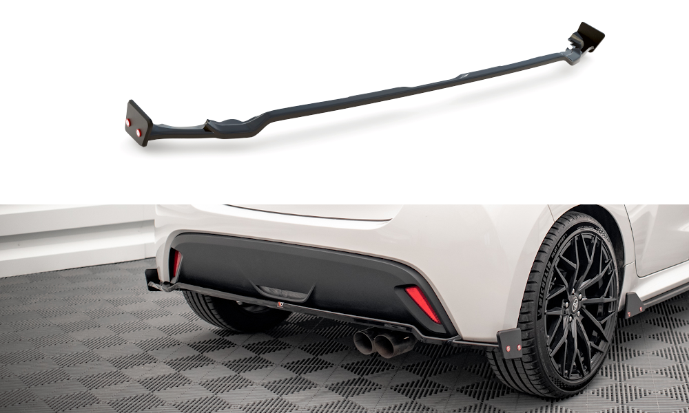 Maxton Central Rear Splitter V.1 + Flaps  Toyota Yaris Mk4