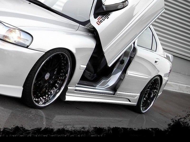 Maxton Side Skirts Volvo S60
