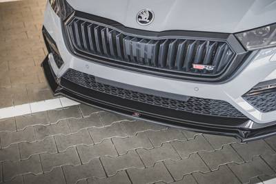 Maxton Front Splitter V.2 + Flaps Skoda Octavia Rs Mk4