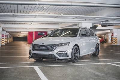 Maxton Front Splitter V.4 Skoda Octavia Rs Mk4