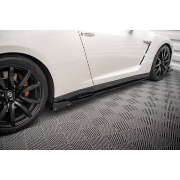 Maxton Side Skirts Diffusers + Flaps Nissan Gtr R35 Facelift - Image 2