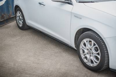 Maxton Side Skirts Diffusers V.2 Alfa Romeo Giulietta