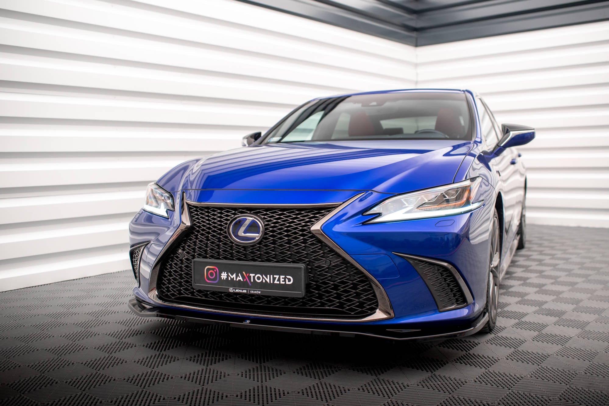 pol_pl_Splitter-Przedni-V-1-Lexus-ES-F-Sport-Mk7-17850_6 Maxton Design Divisor frontal V.1 Lexus ES F Sport Mk7 - Imagen 1