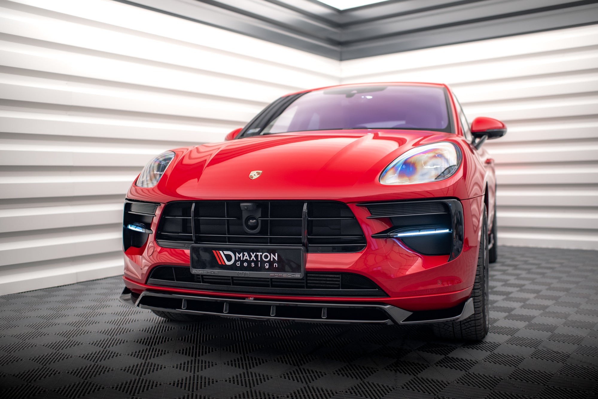 pol_pl_Splitter-Przedni-V-2-Porsche-Macan-GTS-Sport-Design-Mk1-Facelift-16748_6 Maxton Design Divisor frontal V.2 Porsche Macan GTS / Sport Design Mk1 Facelift - Imagen 1