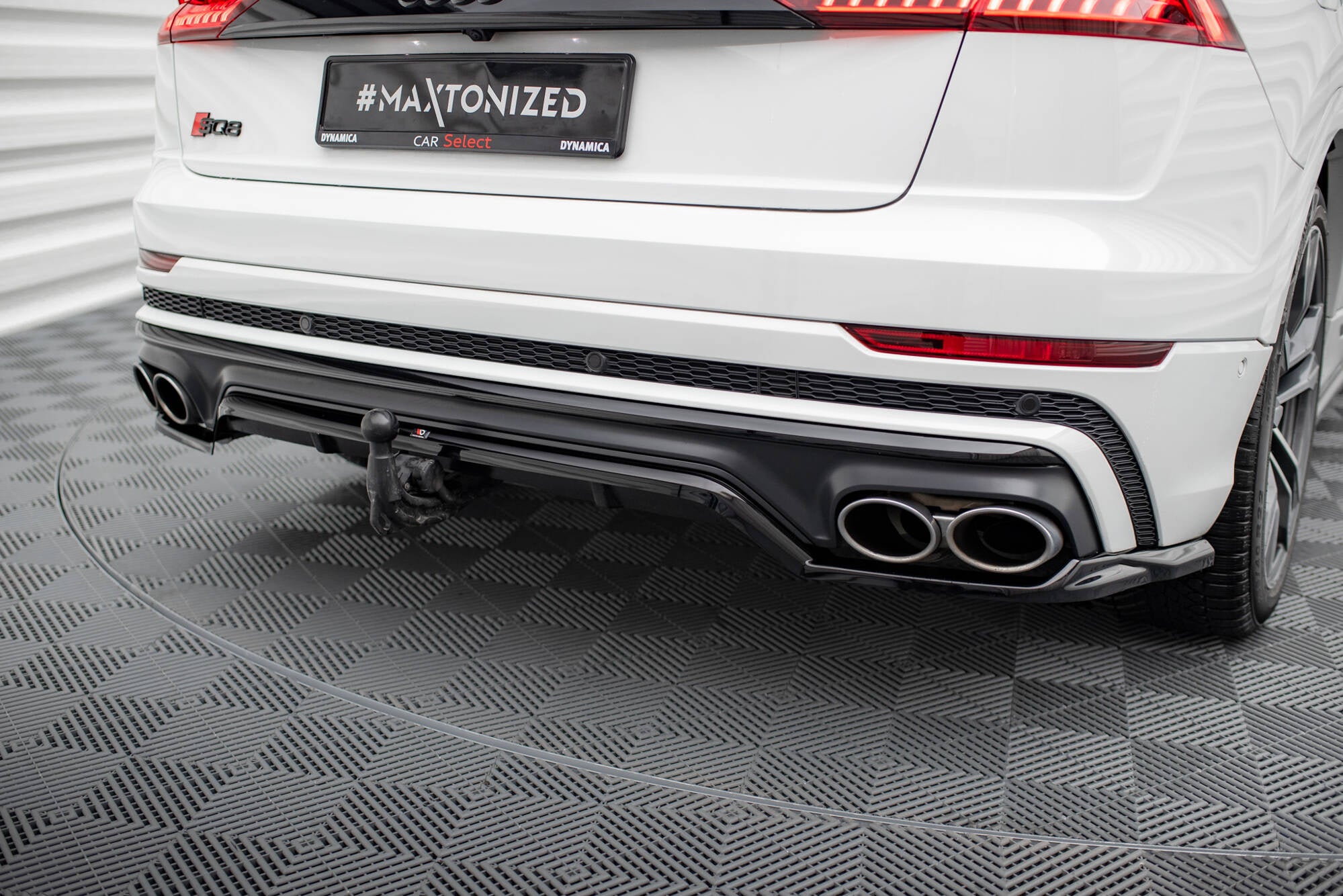 pol_pl_Splitter-Tylny-Z-Dyfuzorem-Audi-SQ8-Mk1-20879_8 Maxton Design Divisor trasero (con barras verticales) Audi SQ8 Mk1 - Imagen 1