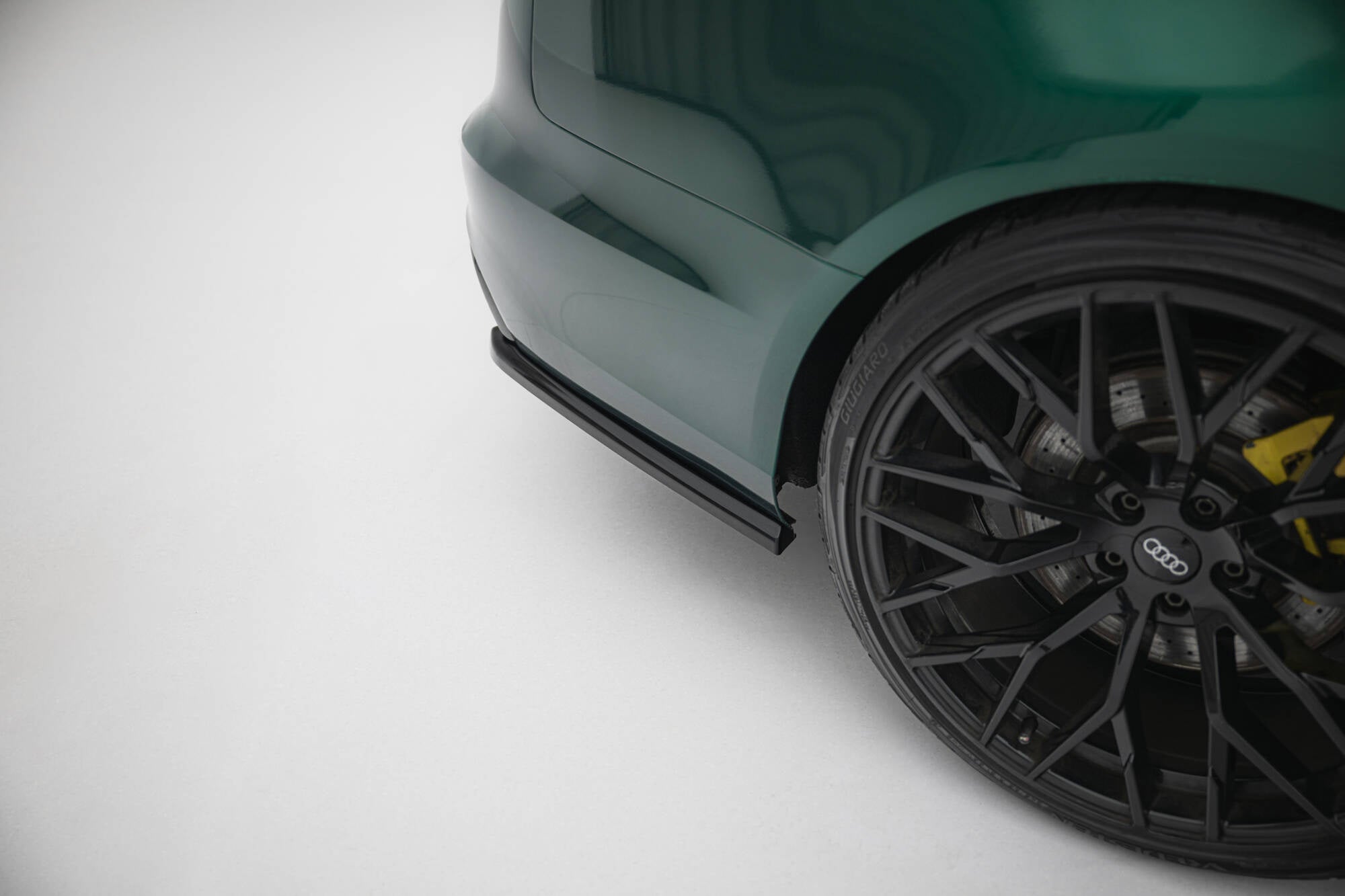 pol_pl_Splittery-Tylne-Boczne-V-2-Audi-A6-S-line-Avant-C7-21814_2 Maxton Design Divisores laterales traseros V.2 Audi A6 S-line Avant C7 - Imagen 1